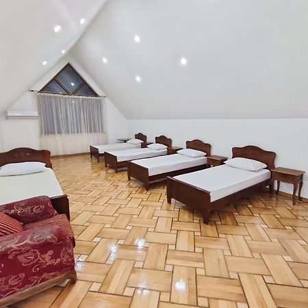 Batumi Sun Hostel Buitenkant foto