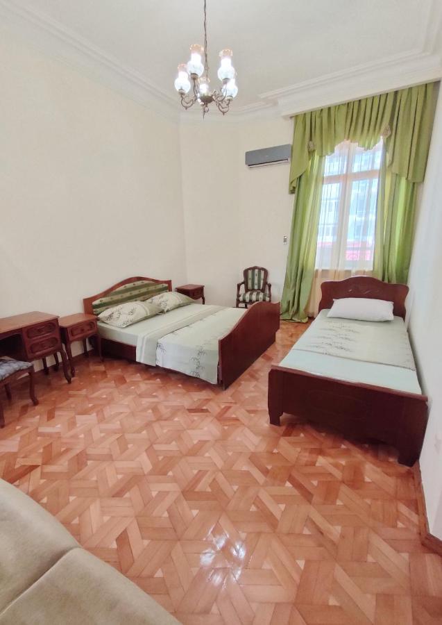 Batumi Sun Hostel Buitenkant foto