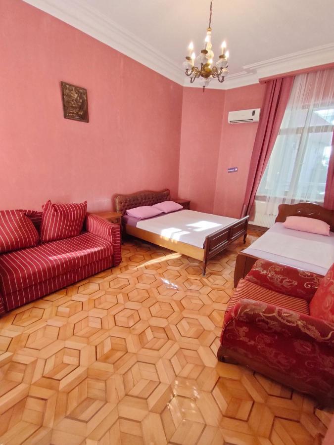 Batumi Sun Hostel Buitenkant foto